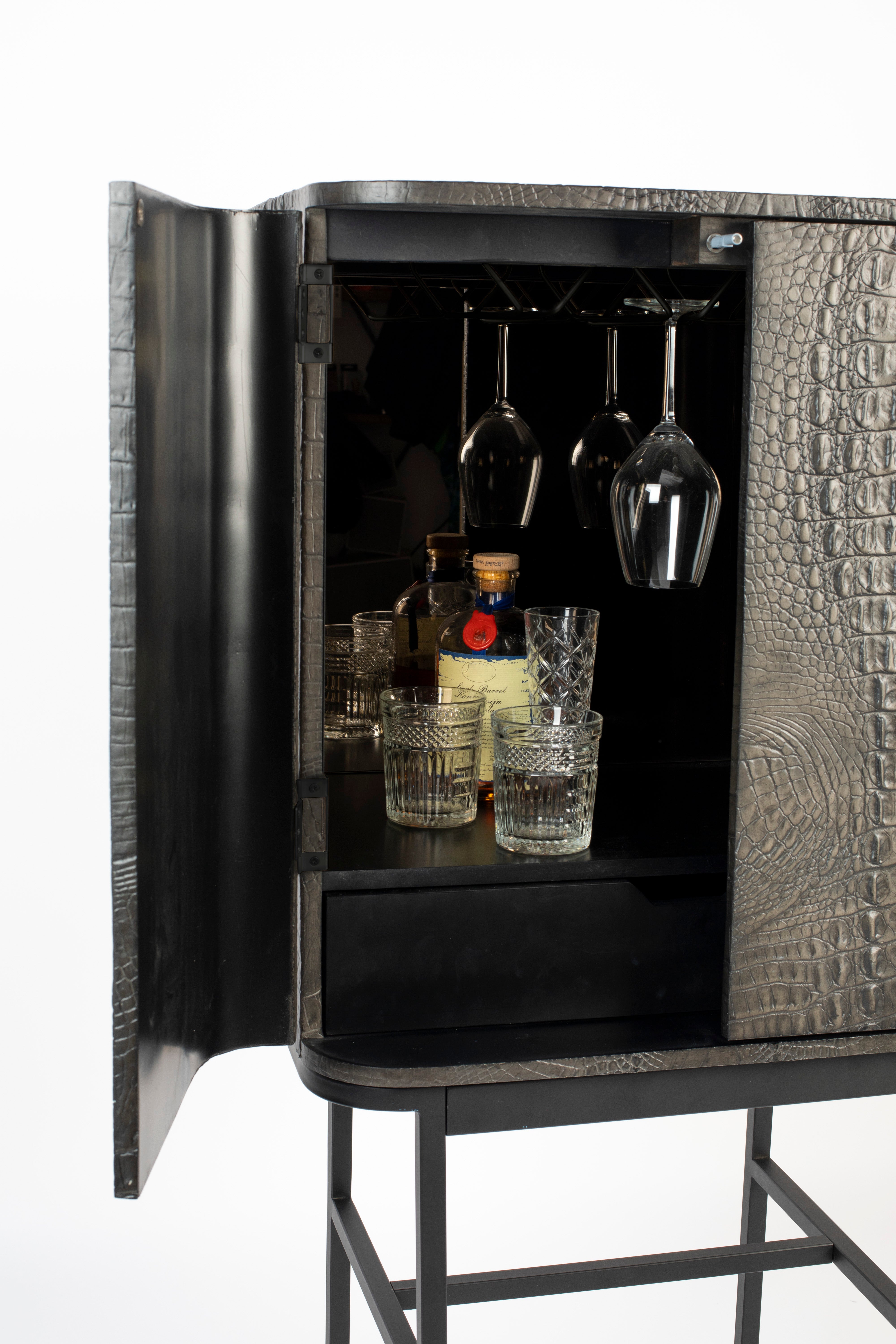 Bold Monkey Ava Morgana Crocodile Drinks Cabinet